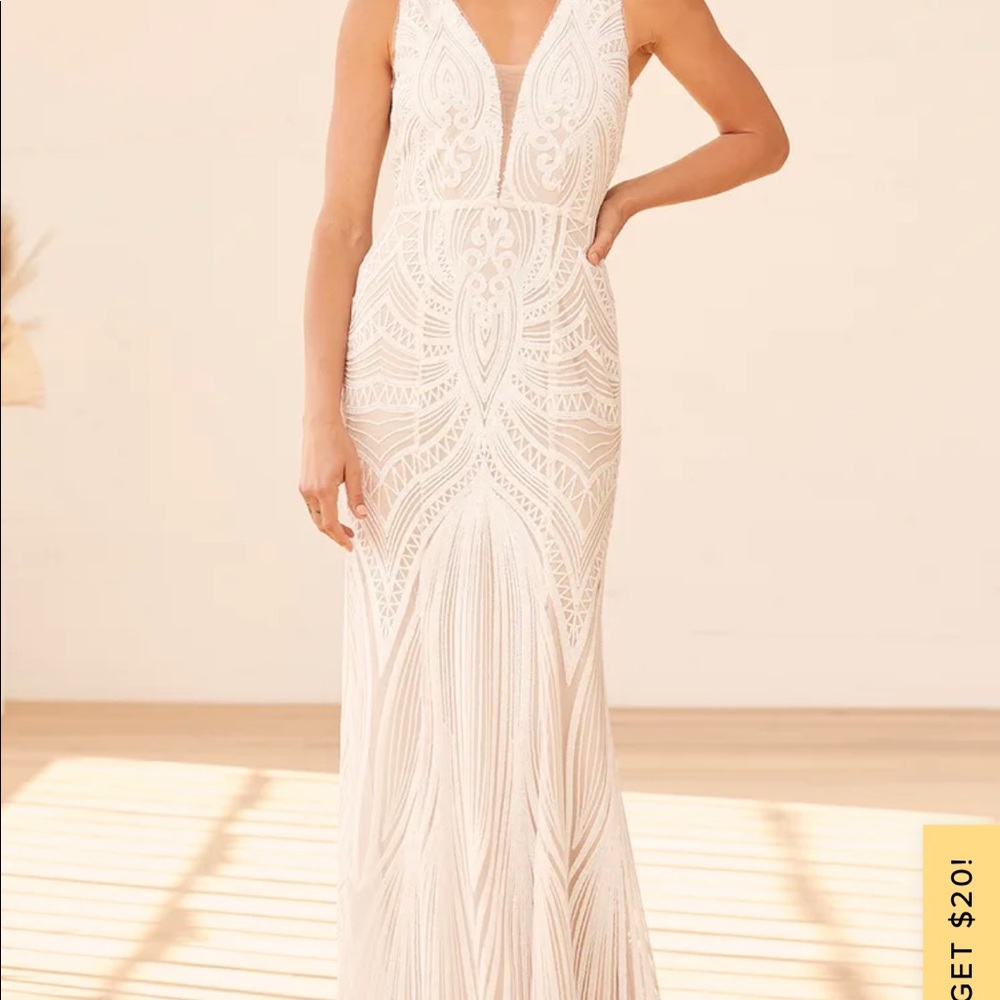 Lulus white and beige and splendurous wedding dress